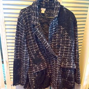 Chicos Black and white Knit Blazer- warm and unique 🖤🖤